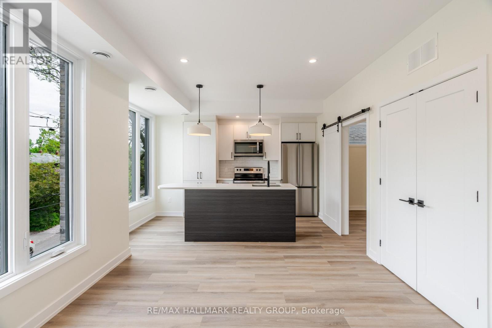 2a - 22 Sims Avenue, Ottawa, Ontario  K1Y 3K1 - Photo 14 - X12527138