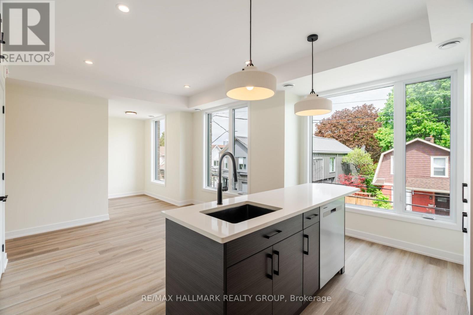 2a - 22 Sims Avenue, Ottawa, Ontario  K1Y 3K1 - Photo 18 - X12527138