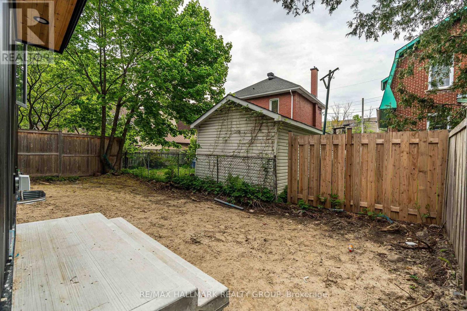 2a - 22 Sims Avenue, Ottawa, Ontario  K1Y 3K1 - Photo 25 - X12527138