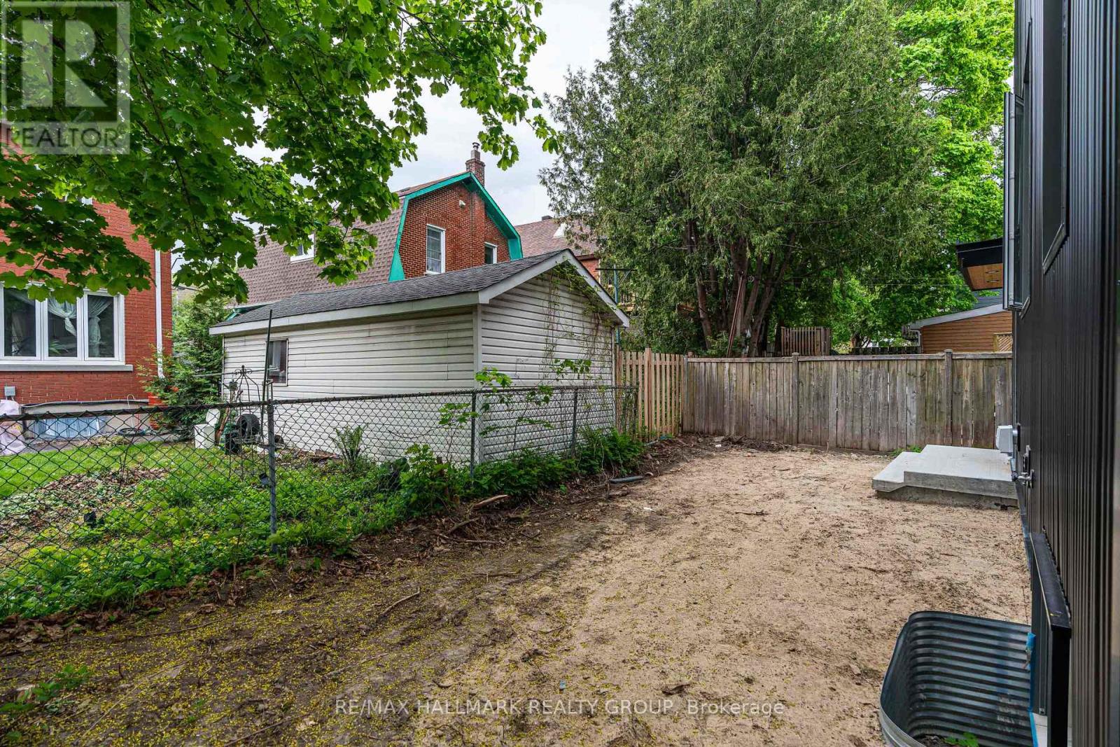 2a - 22 Sims Avenue, Ottawa, Ontario  K1Y 3K1 - Photo 28 - X12527138