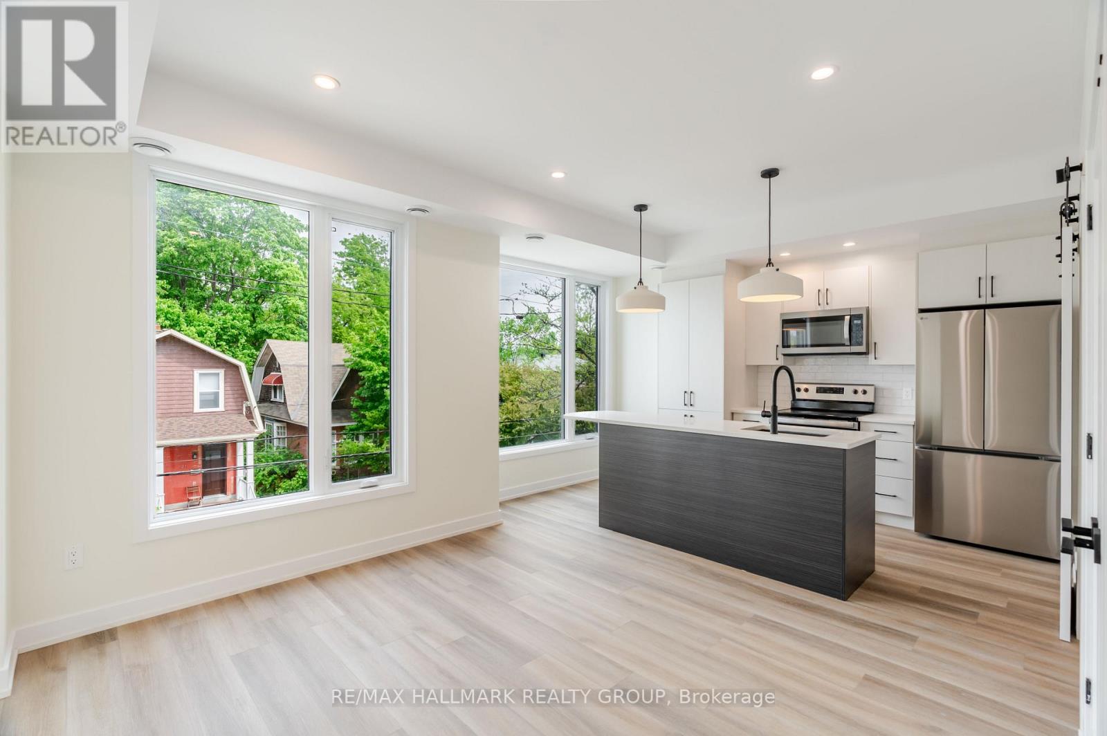 2a - 22 Sims Avenue, Ottawa, Ontario  K1Y 3K1 - Photo 9 - X12527138