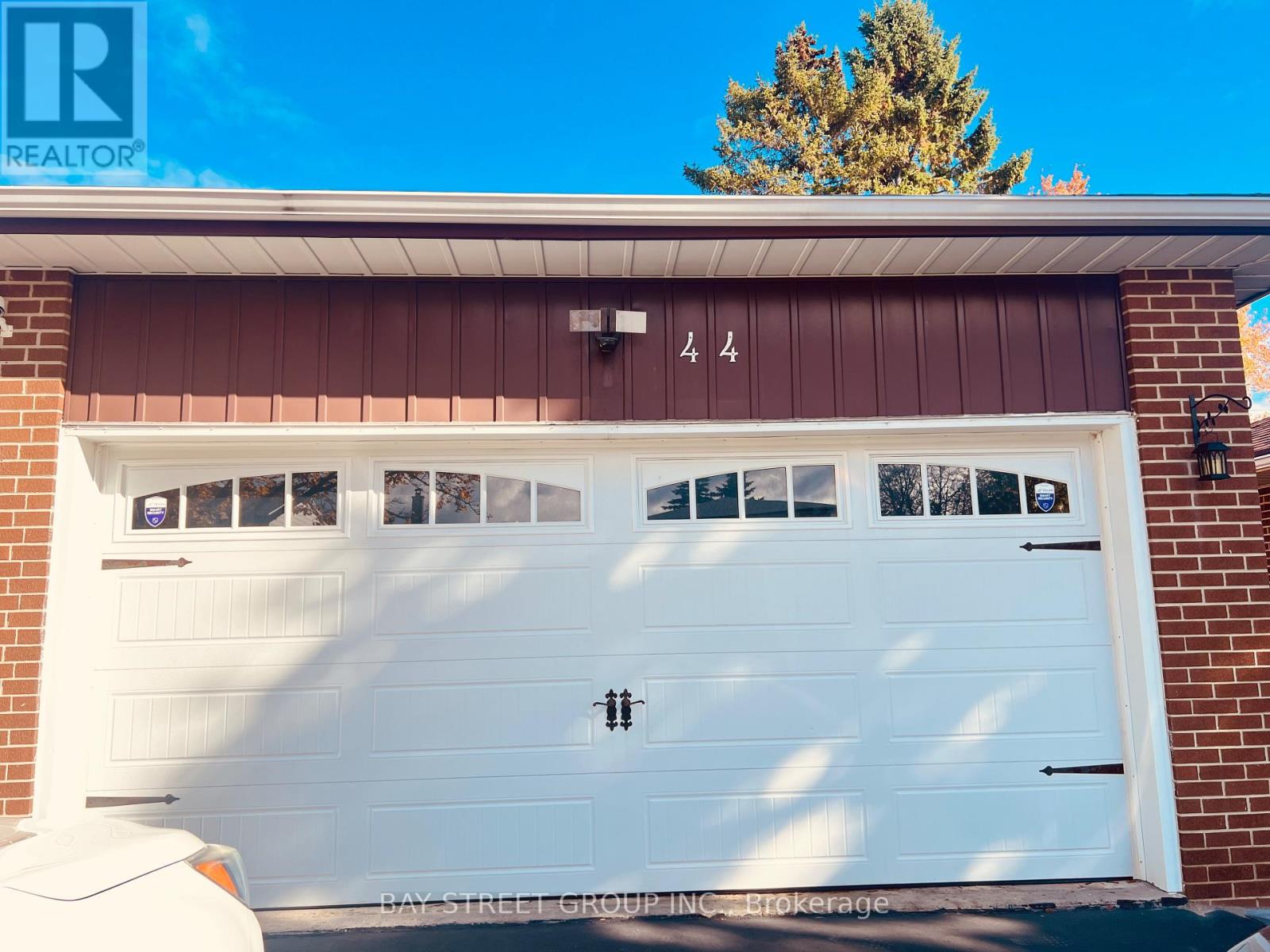 Back - 44 Wakefield Crescent, Toronto, Ontario  M1W 2C2 - Photo 2 - E12527132