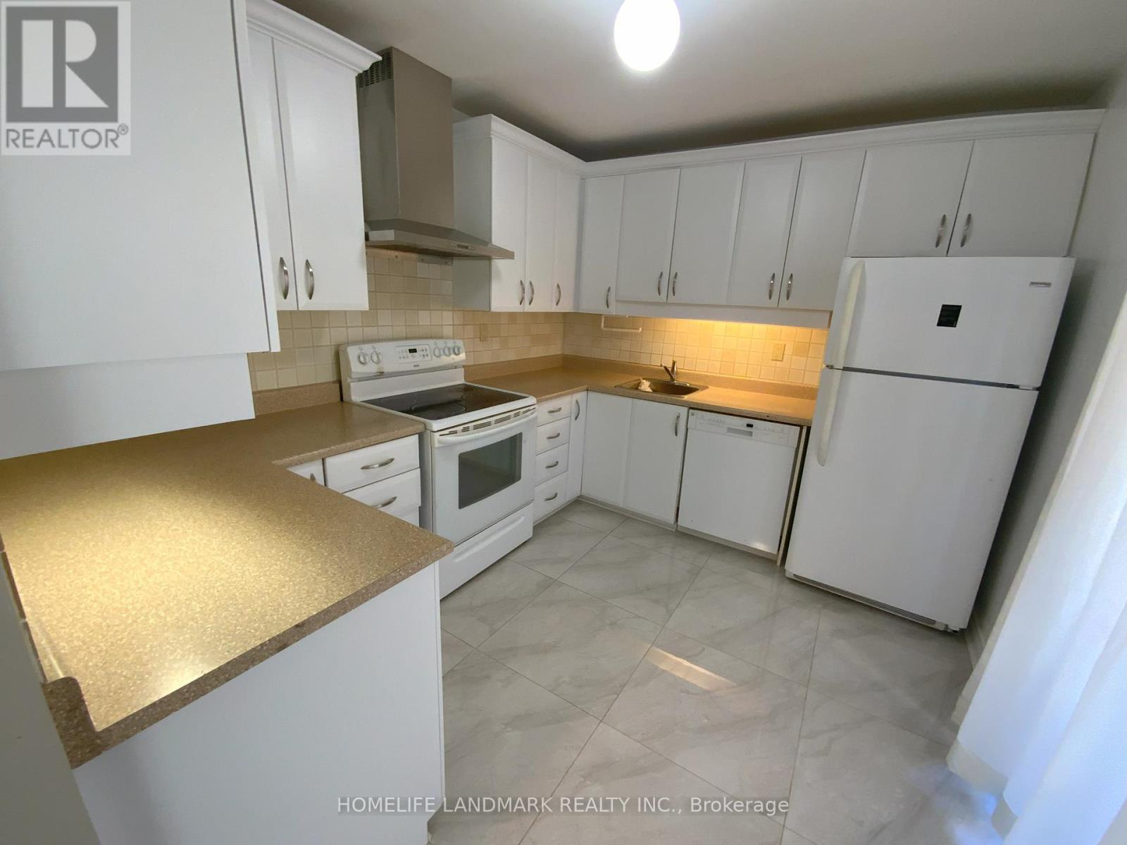 70 Holford Crescent, Toronto, Ontario  M1T 1M2 - Photo 11 - E12527136