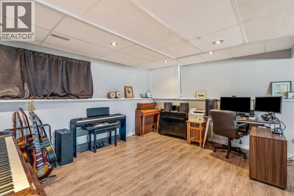 75 Oxford Road W, Lethbridge, Alberta  T1K 4V6 - Photo 33 - A2264843