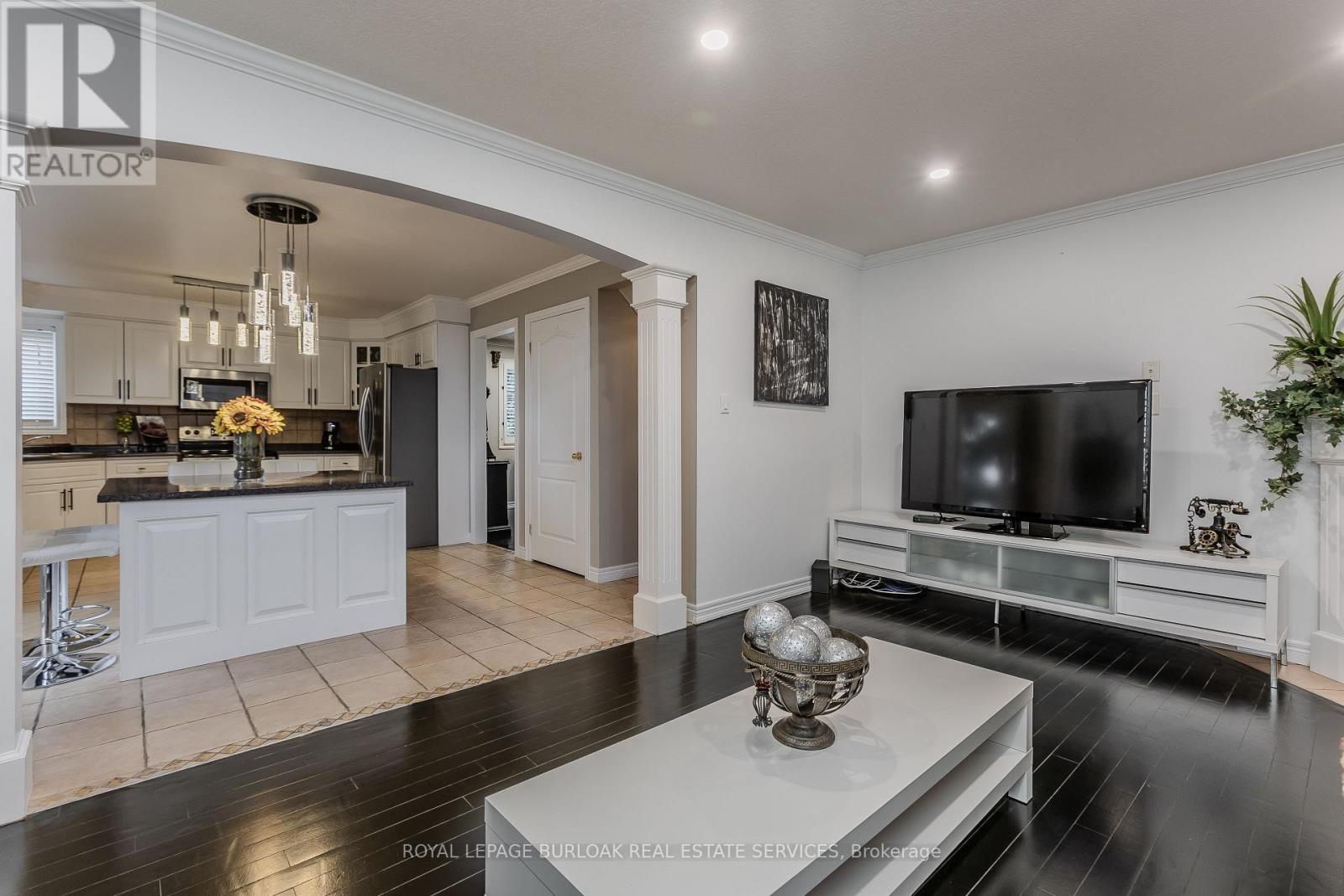 26 Grassyplain Drive, Hamilton, Ontario  L0R 1W0 - Photo 13 - X12467940