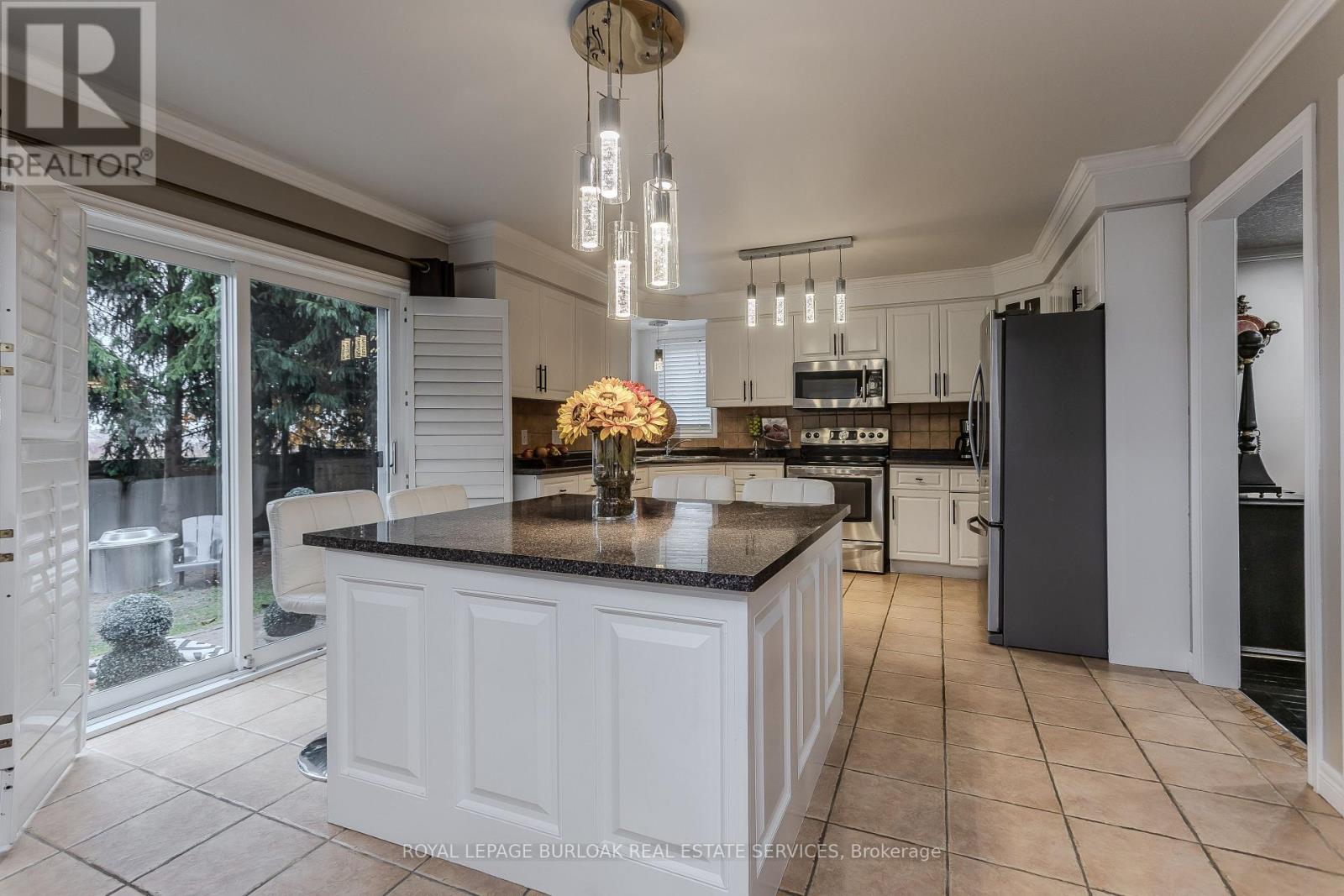 26 Grassyplain Drive, Hamilton, Ontario  L0R 1W0 - Photo 8 - X12467940