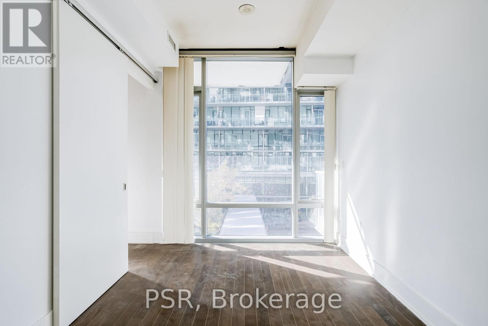 331 - 39 Queens Quay E, Toronto, Ontario M5E 0A5 - Photo 9 - C12455480