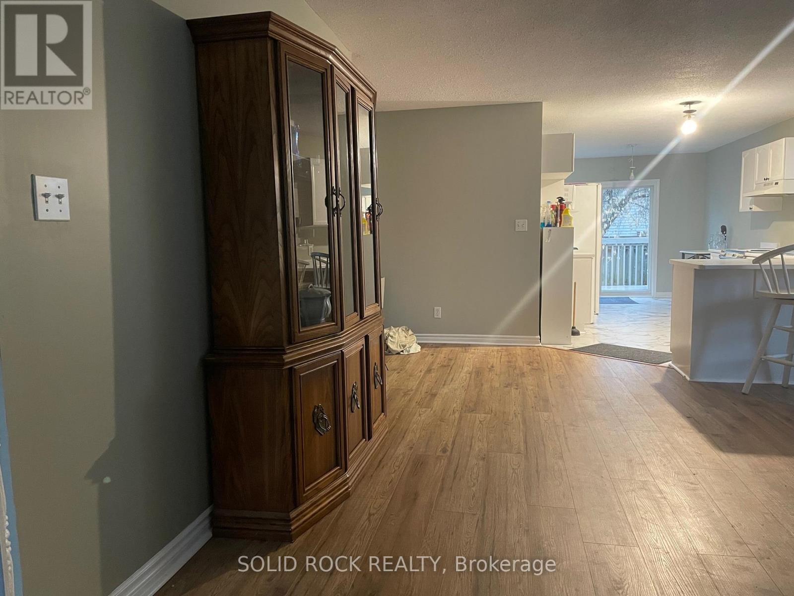 492 Boxwood Street S, Kingston, Ontario K7M 9C4 - Photo 8 - X12527164