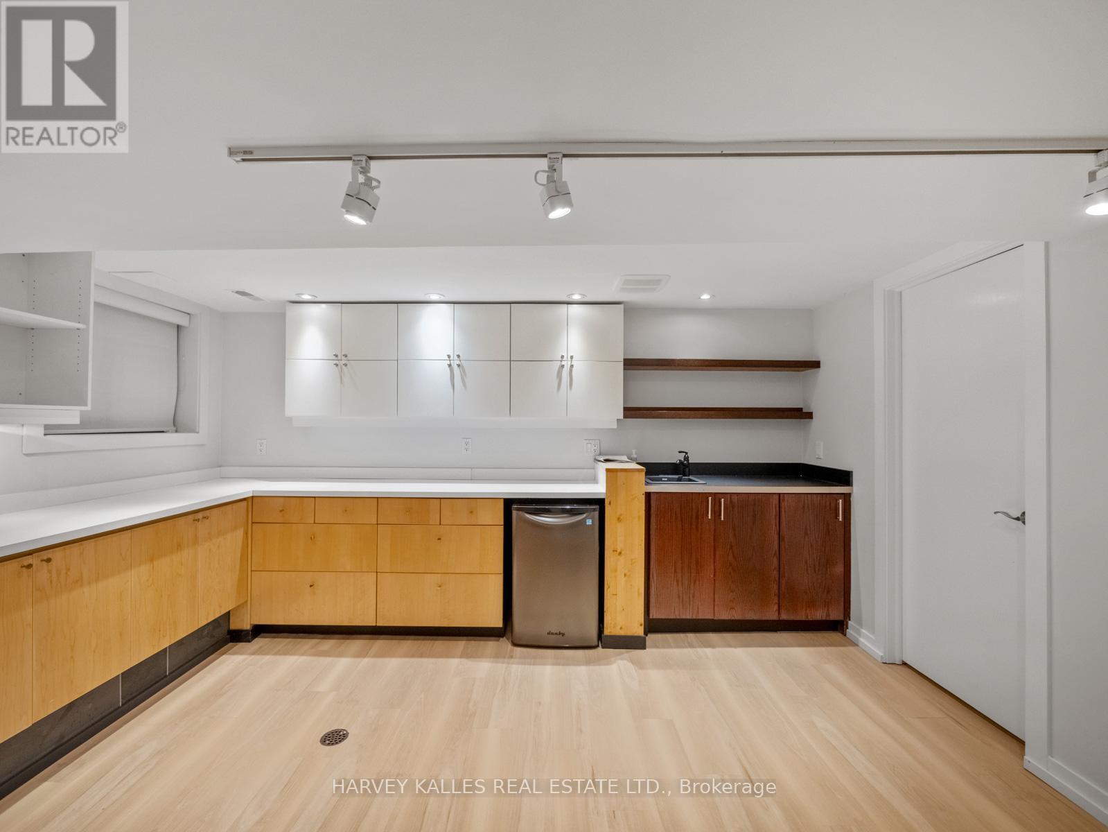 Main - 466 King Street E, Toronto, Ontario  M5A 1L7 - Photo 8 - C12525388