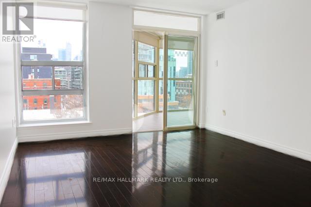 709 - 701 King Street W, Toronto, Ontario M5V 2W7 - Photo 3 - C12527116