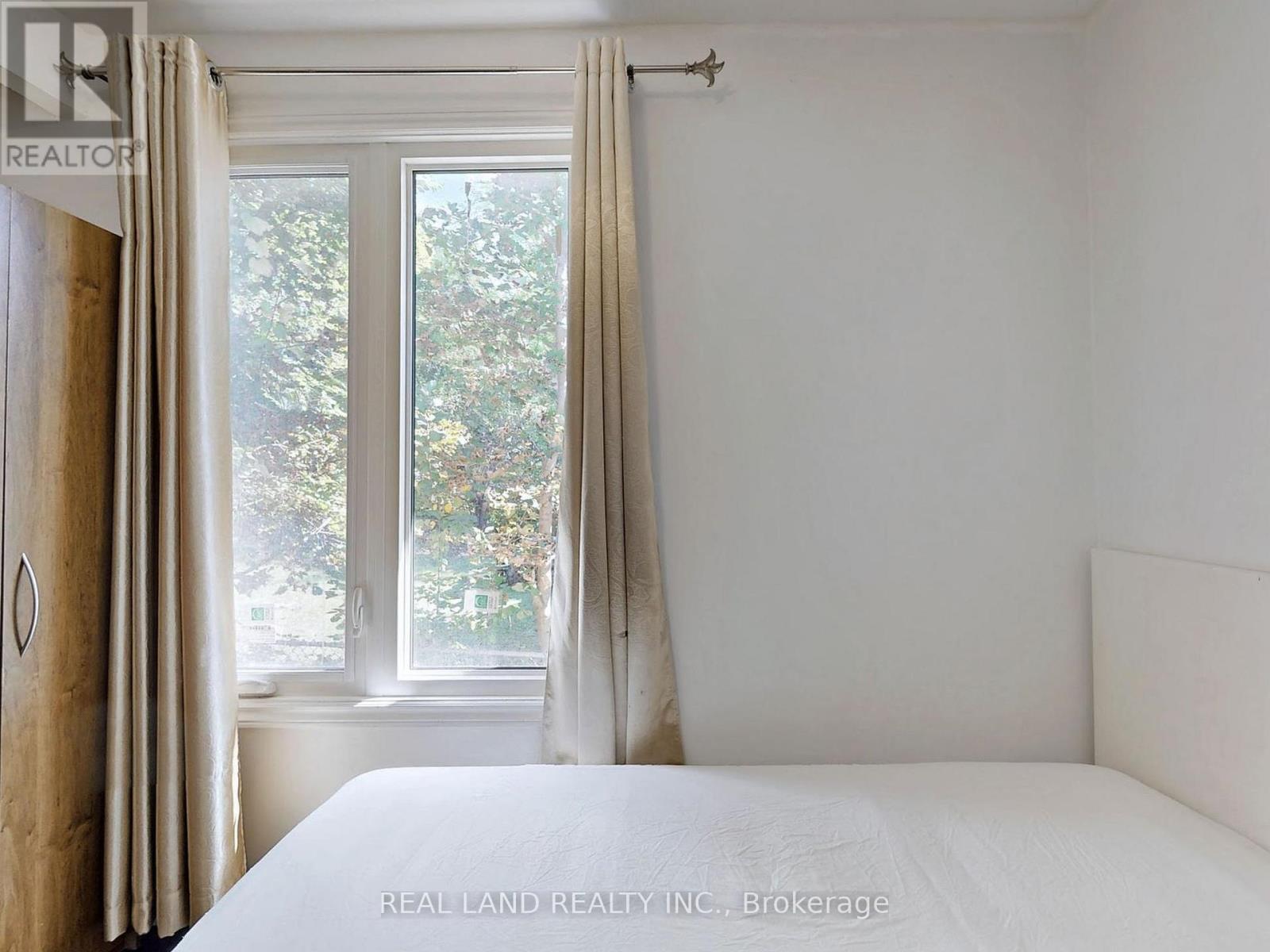 #front Portion - 48 Cherrystone Drive, Toronto, Ontario  M2H 1S1 - Photo 17 - C12527152