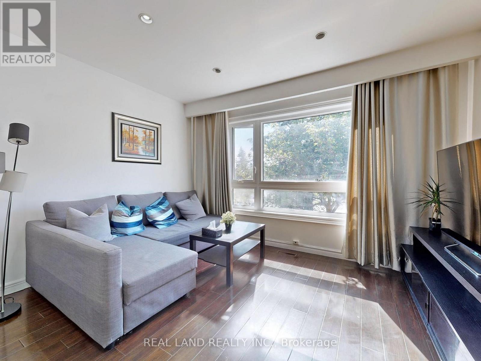 #front Portion - 48 Cherrystone Drive, Toronto, Ontario  M2H 1S1 - Photo 7 - C12527152