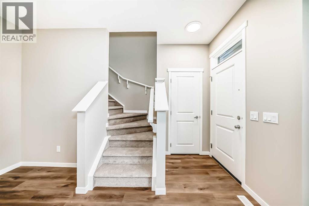 432 Hotchkiss Drive Se, Calgary, Alberta  T3S 0S9 - Photo 3 - A2244297