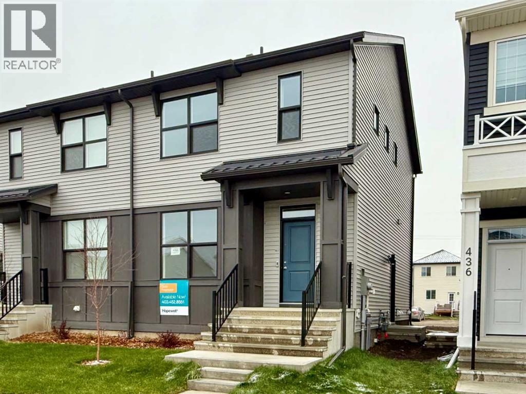432 Hotchkiss Drive Se, Calgary, Alberta  T3S 0S9 - Photo 2 - A2244297
