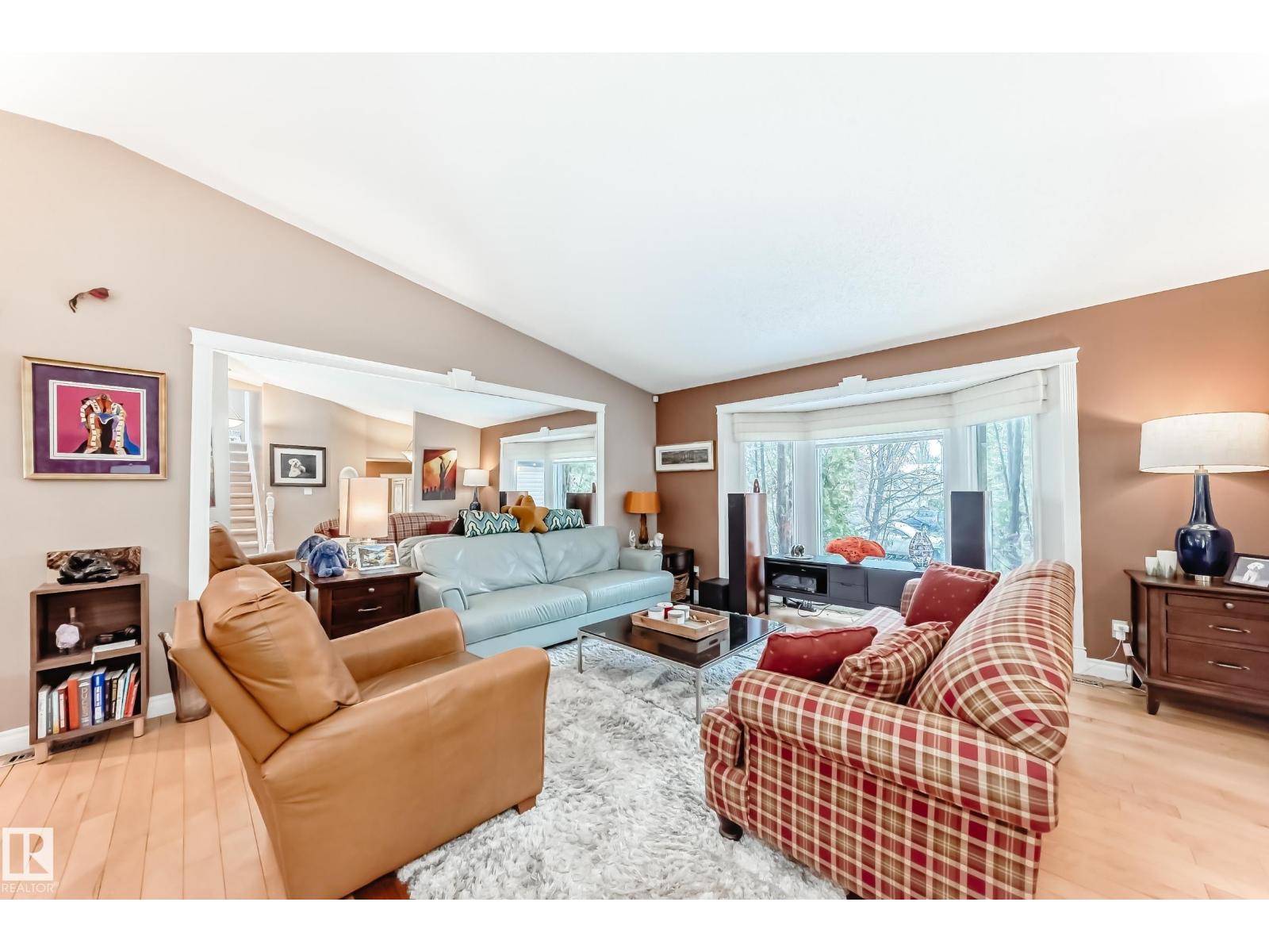 318 Dechene Rd Nw, Edmonton, Alberta  T6M 1W2 - Photo 4 - E4465267