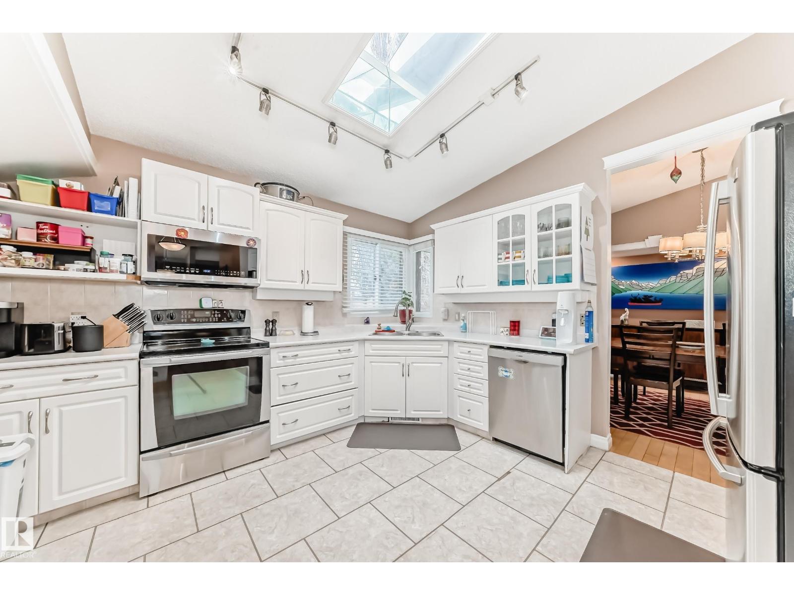 318 Dechene Rd Nw, Edmonton, Alberta  T6M 1W2 - Photo 7 - E4465267