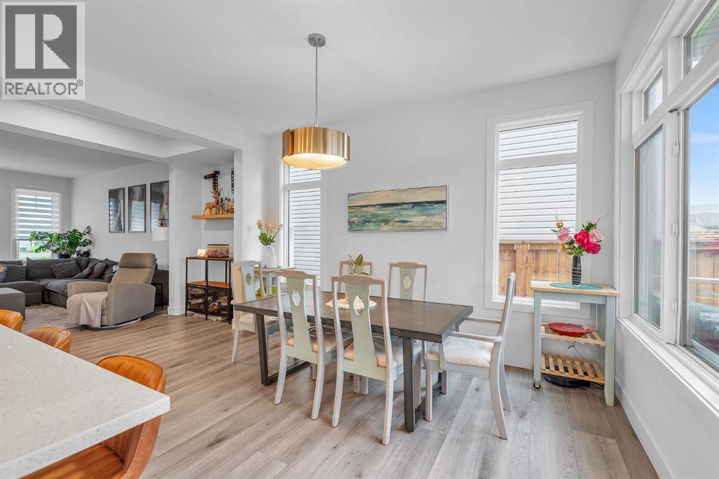 584 River Avenue, Cochrane, Alberta  T4C 3B8 - Photo 17 - A2247476