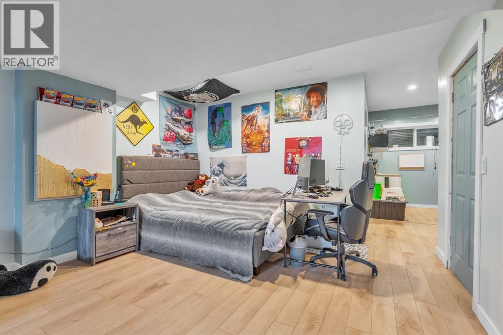 584 River Avenue, Cochrane, Alberta  T4C 3B8 - Photo 35 - A2247476