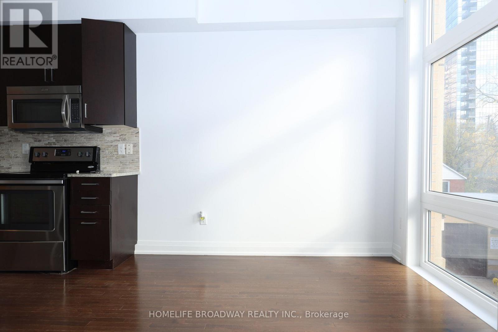 111 - 23 Eldora Avenue, Toronto, Ontario M2M 1R3 - Photo 6 - C12527168