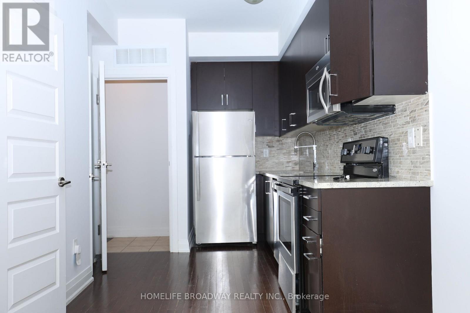 111 - 23 Eldora Avenue, Toronto, Ontario M2M 1R3 - Photo 7 - C12527168