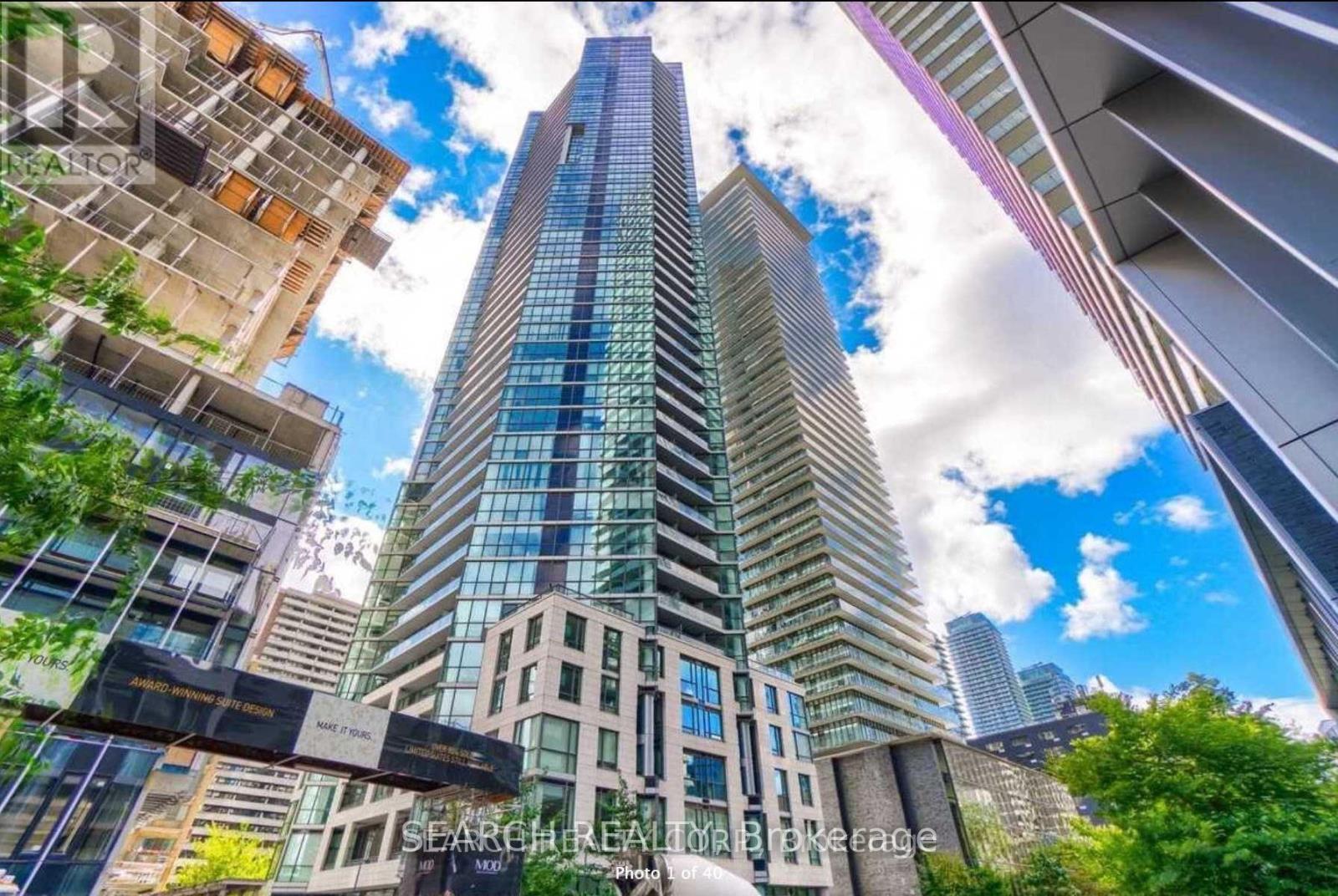 4211 - 45 Charles Street E, Toronto, Ontario M4Y 0B8 - Photo 1 - C12527178