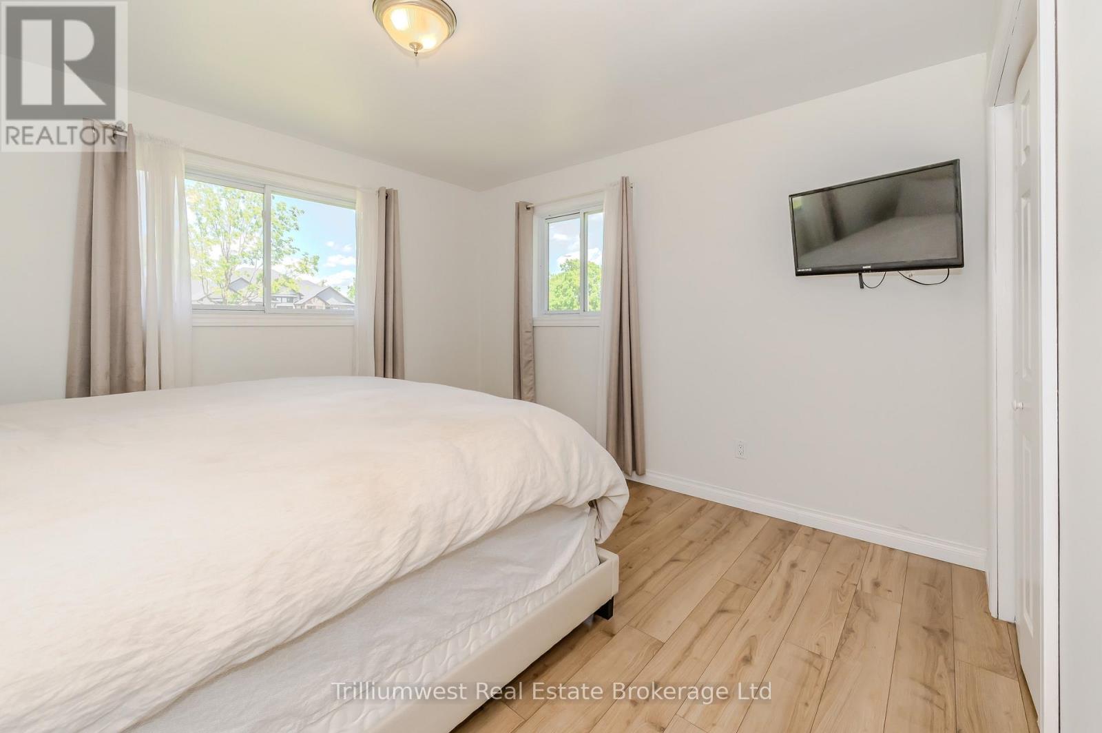 21 Emma Street, Blandford-Blenheim, Ontario N0J 1V0 - Photo 17 - X12436485