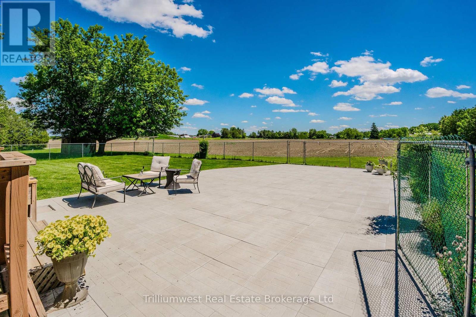 21 Emma Street, Blandford-Blenheim, Ontario N0J 1V0 - Photo 32 - X12436485