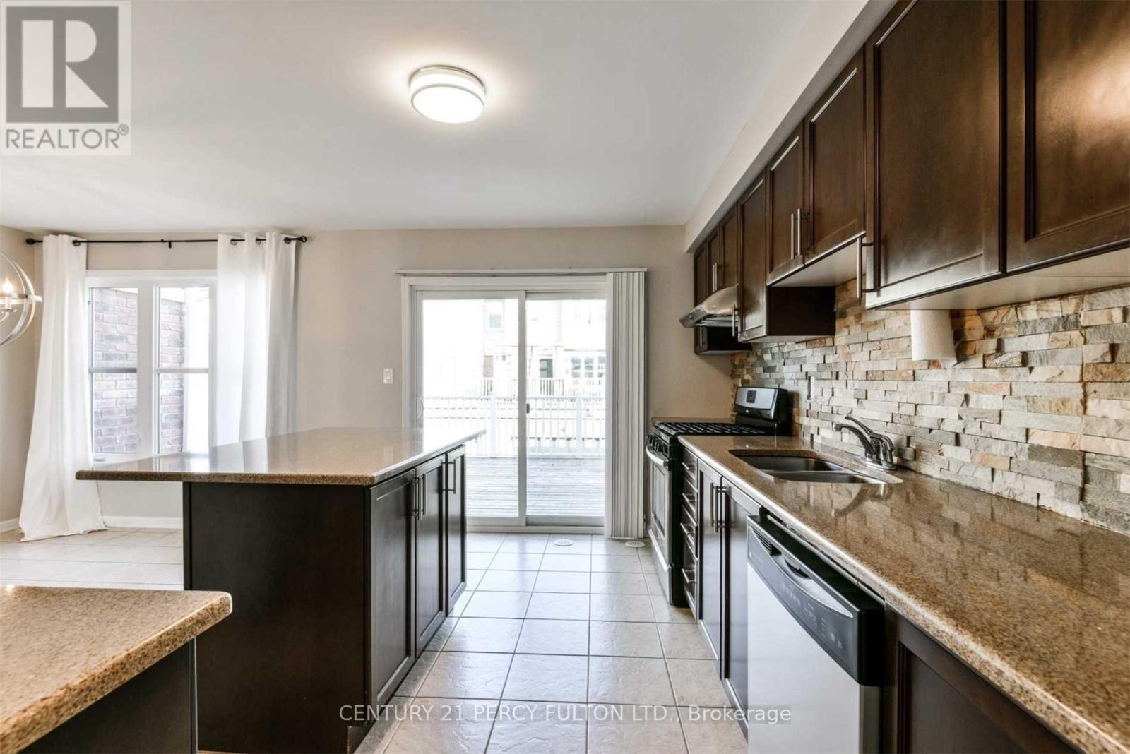 204 Magurn Gate, Milton, Ontario  L9T 7B4 - Photo 11 - W12527180