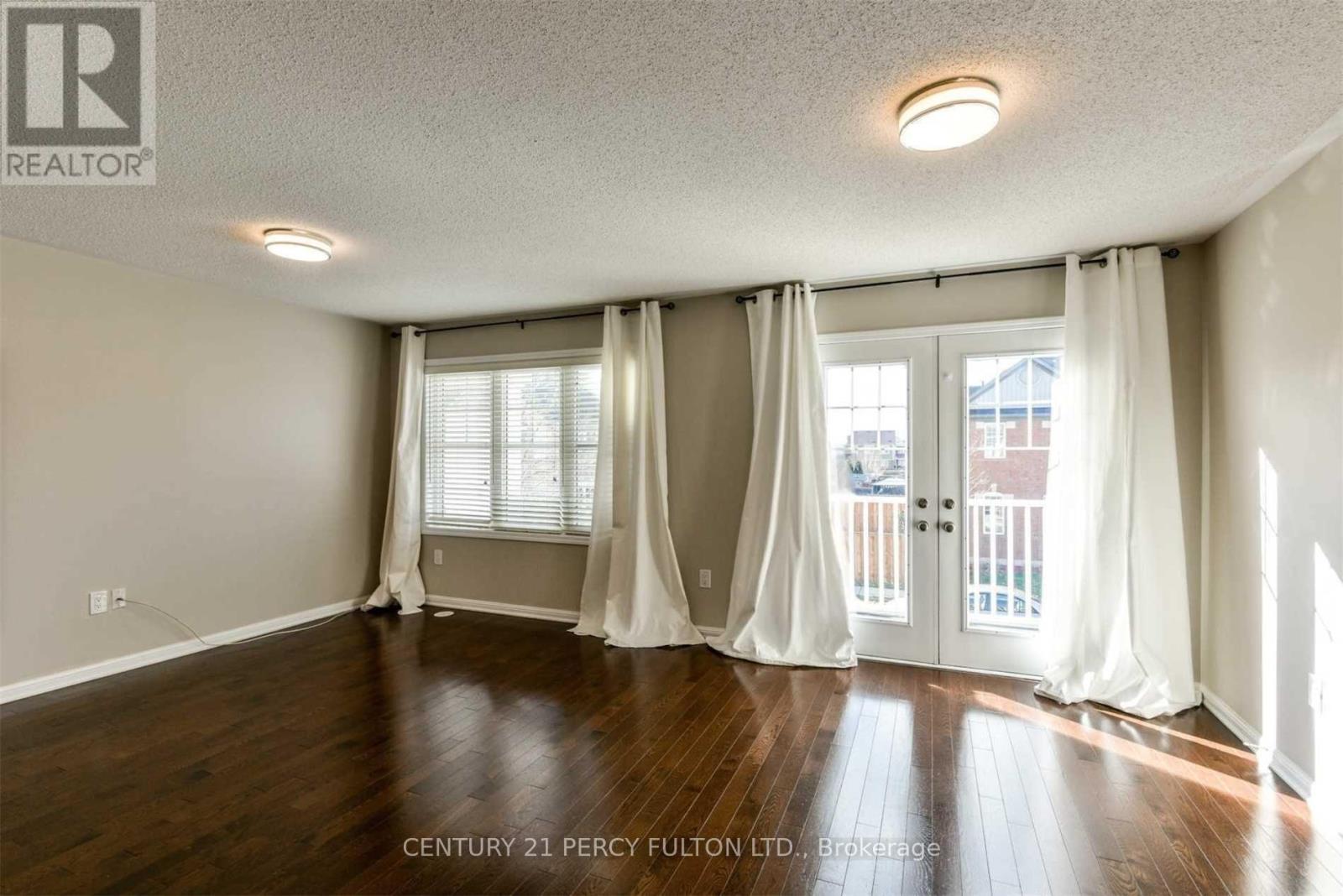 204 Magurn Gate, Milton, Ontario  L9T 7B4 - Photo 7 - W12527180