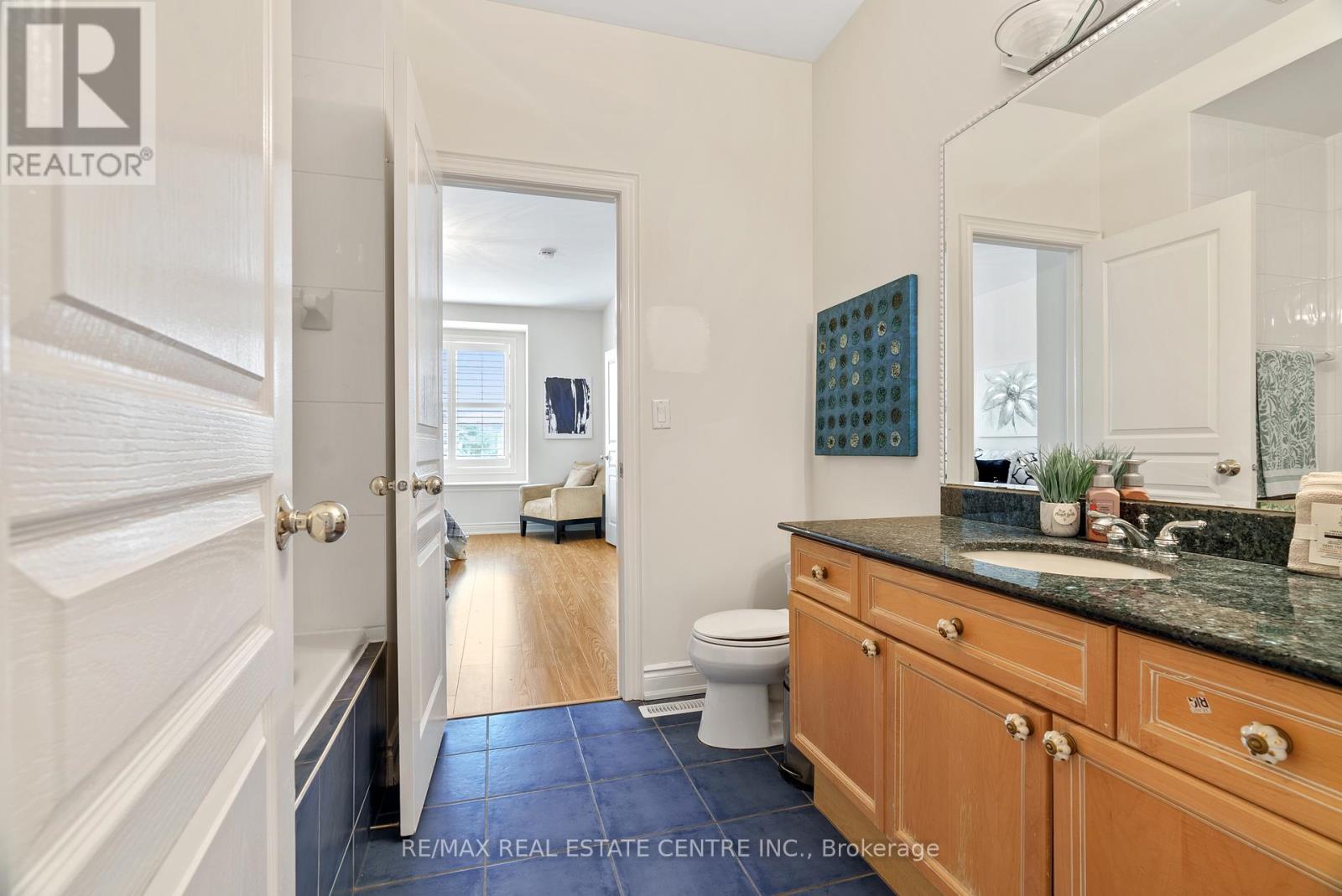 645 Cranleigh Court, Mississauga, Ontario  L5H 4M5 - Photo 35 - W12527182