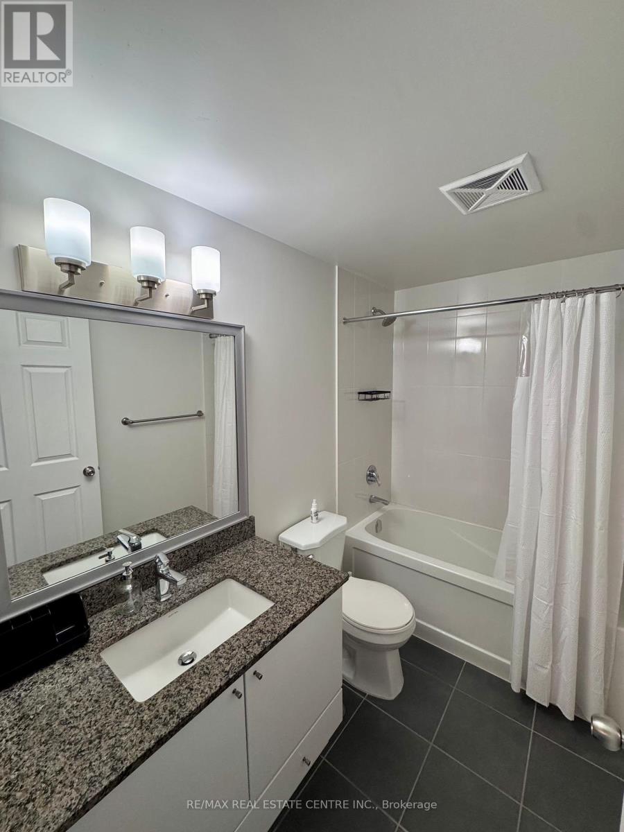 1001 - 55 Eglinton Avenue W, Mississauga, Ontario  L5R 0E4 - Photo 10 - W12527196