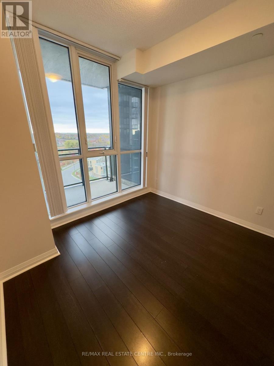 1001 - 55 Eglinton Avenue W, Mississauga, Ontario  L5R 0E4 - Photo 14 - W12527196