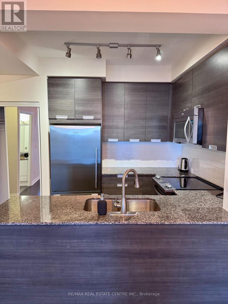 1001 - 55 Eglinton Avenue W, Mississauga, Ontario  L5R 0E4 - Photo 4 - W12527196