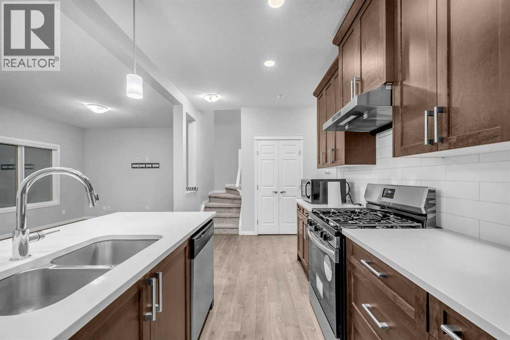 96 Savanna Lane Ne, Calgary, Alberta  T3J 0X4 - Photo 14 - A2262370