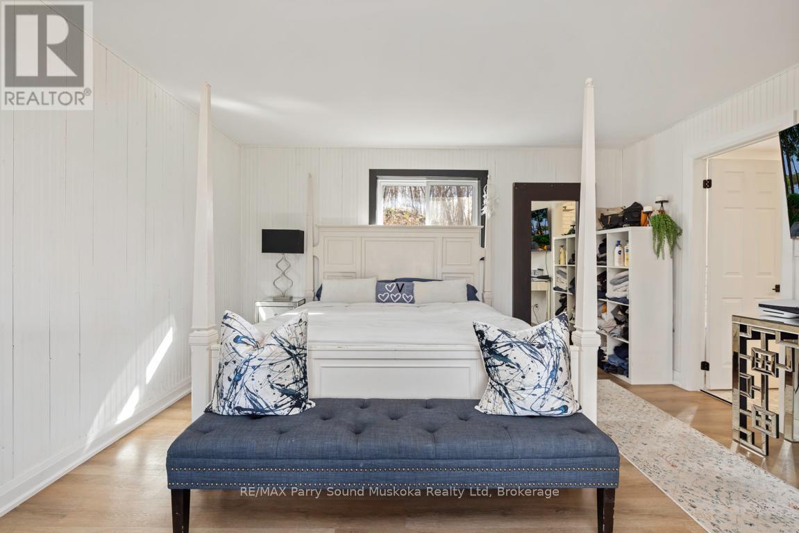 336 Clear Lake Road, Seguin, Ontario  P2A 2W8 - Photo 19 - X12516016