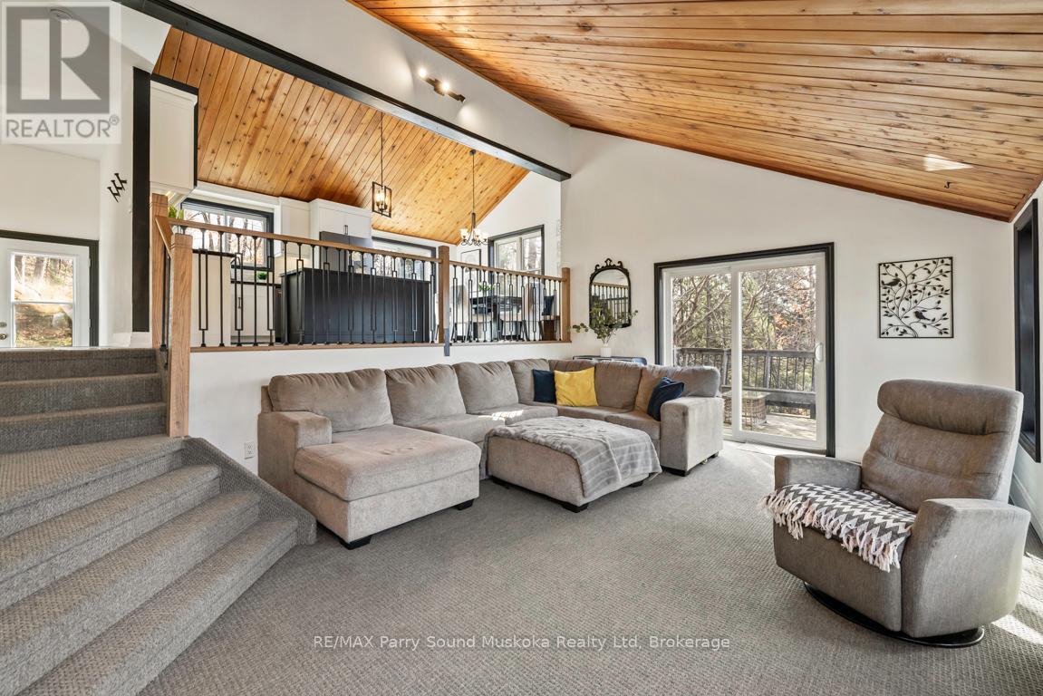 336 Clear Lake Road, Seguin, Ontario  P2A 2W8 - Photo 10 - X12516016