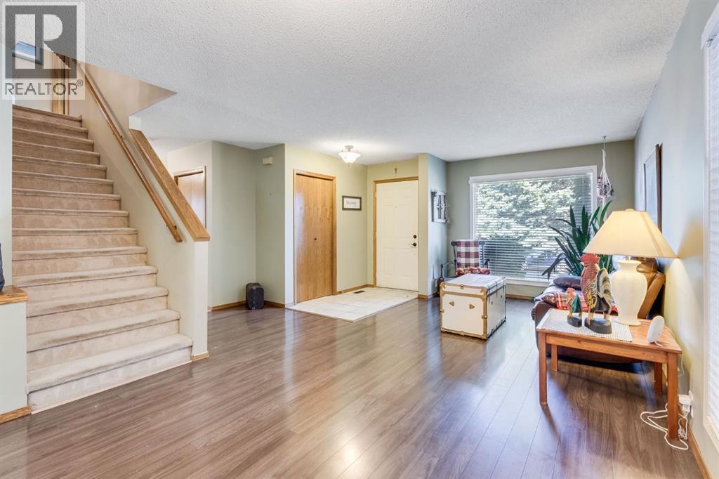 212 Mckerrell Way Se, Calgary, Alberta  T2Z 1N8 - Photo 4 - A2268942