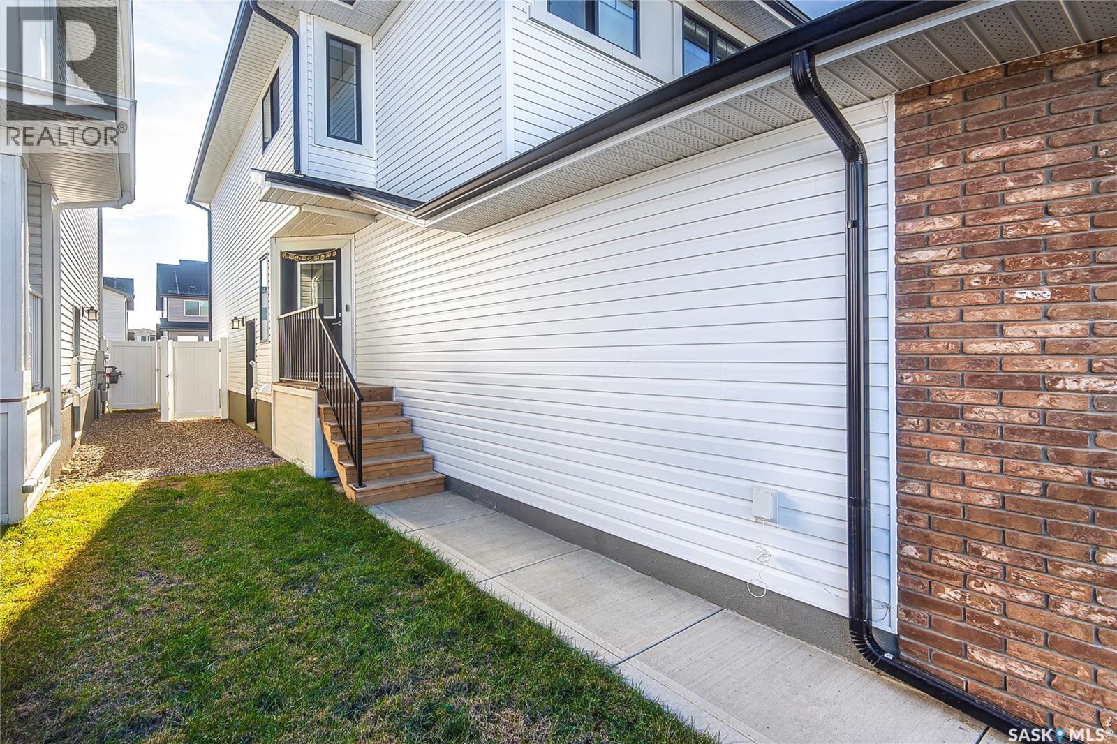 148 Tufts Way, Saskatoon, Saskatchewan  S7V 1P4 - Photo 2 - SK023691