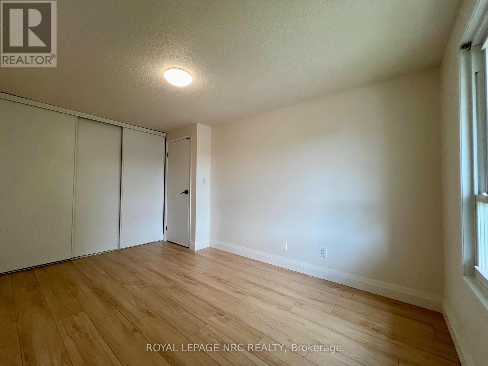 81 - 242 Lakeport Road, St. Catharines, Ontario L2N 6V2 - Photo 6 - X12527206