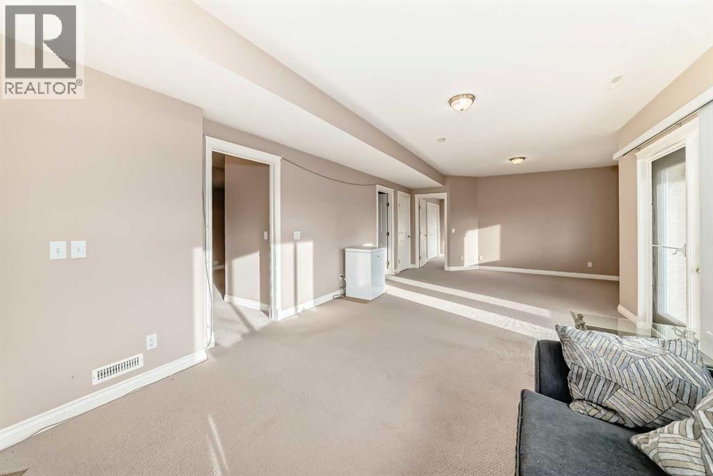 60 Hidden Creek Road Nw, Calgary, Alberta  T3A 6E7 - Photo 31 - A2269268