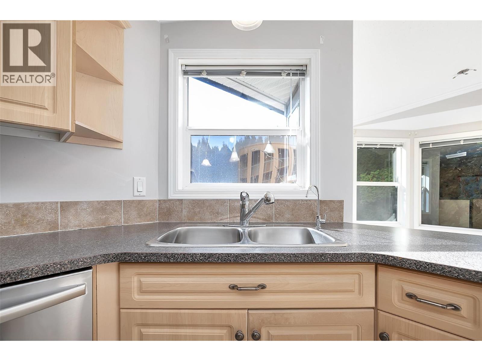 610 Katherine Road Unit# 53, Kelowna, British Columbia  V1Z 3G2 - Photo 9 - 10365824