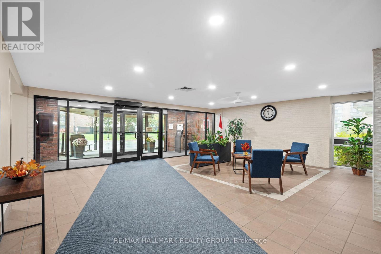 616 - 1485 Baseline Road, Ottawa, Ontario  K2C 3L8 - Photo 2 - X12527210