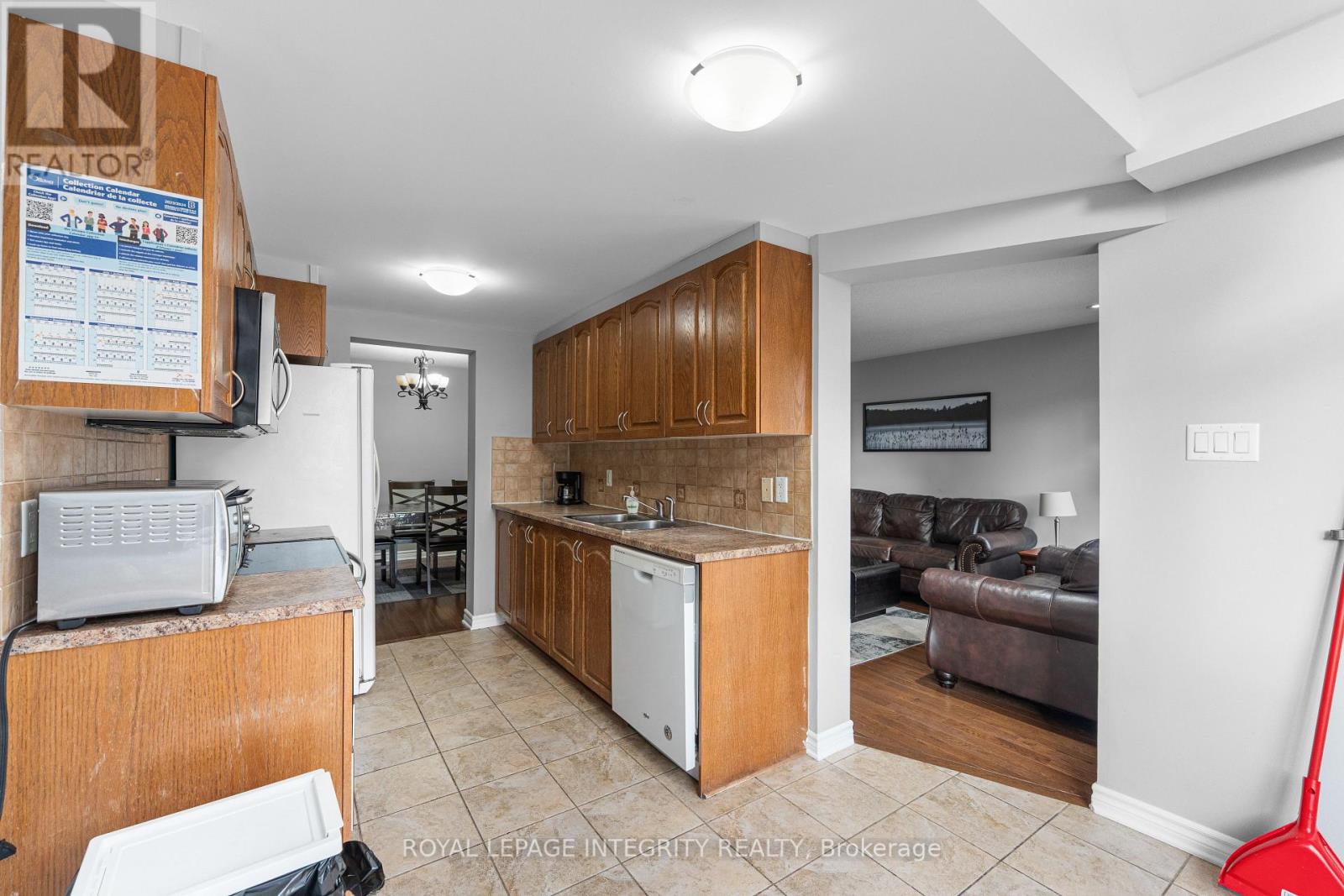 410 Goldenbrook Way, Ottawa, Ontario  K4A 0J7 - Photo 18 - X12527212