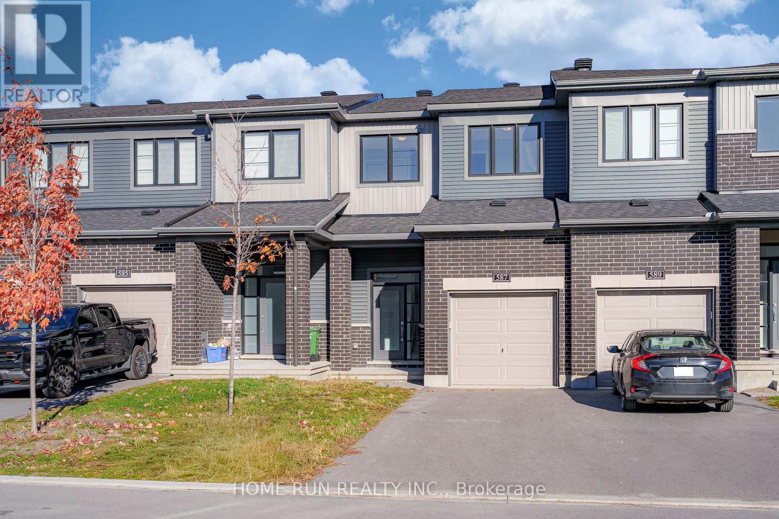 587 Lilith Street, Ottawa, Ontario  K2J 6Z5 - Photo 2 - X12527226