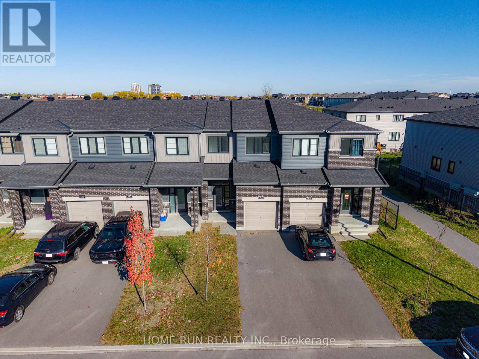 587 Lilith Street, Ottawa, Ontario  K2J 6Z5 - Photo 3 - X12527226