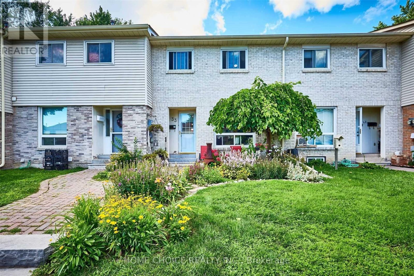 #33 - 611 GALAHAD DRIVE, Oshawa, Ontario