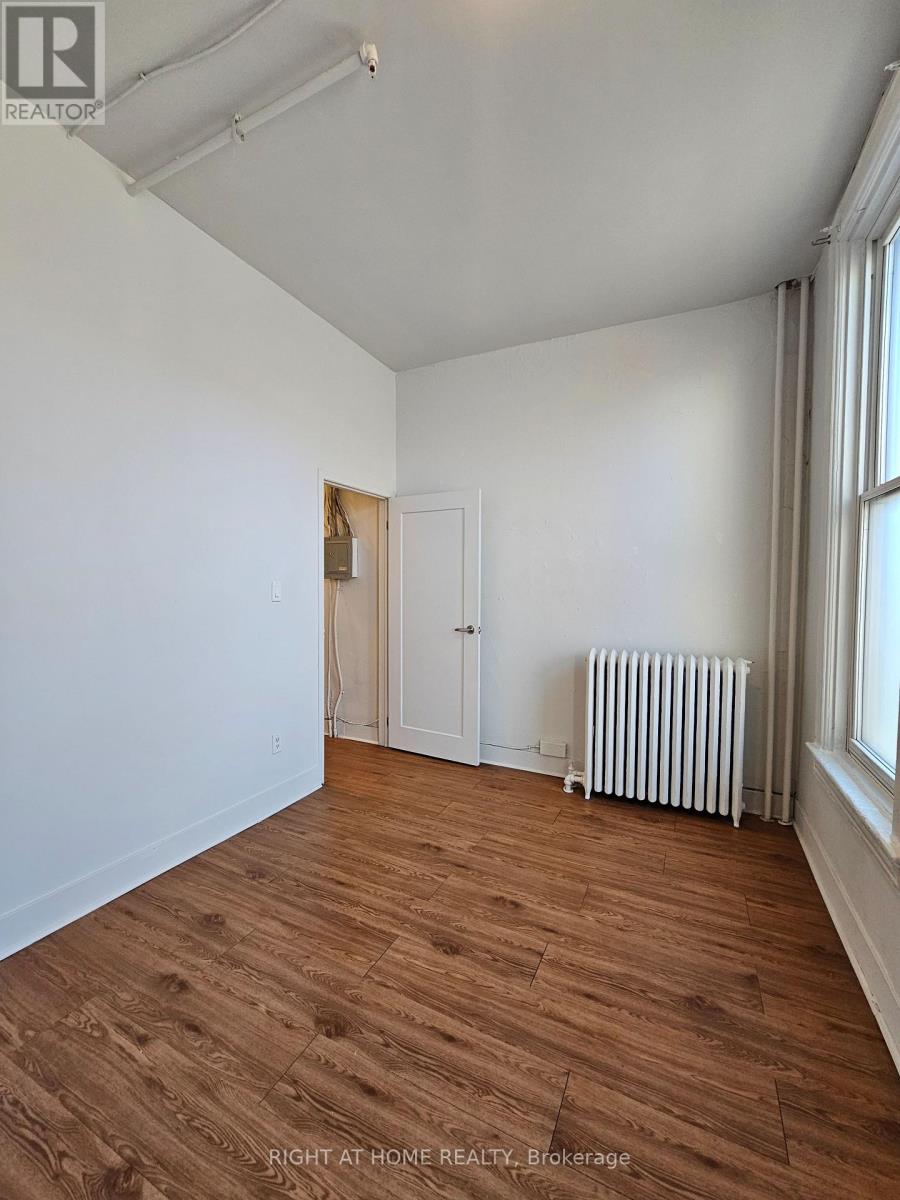 2 - 437 Spadina Avenue, Toronto, Ontario  M5T 2G6 - Photo 22 - C12527216