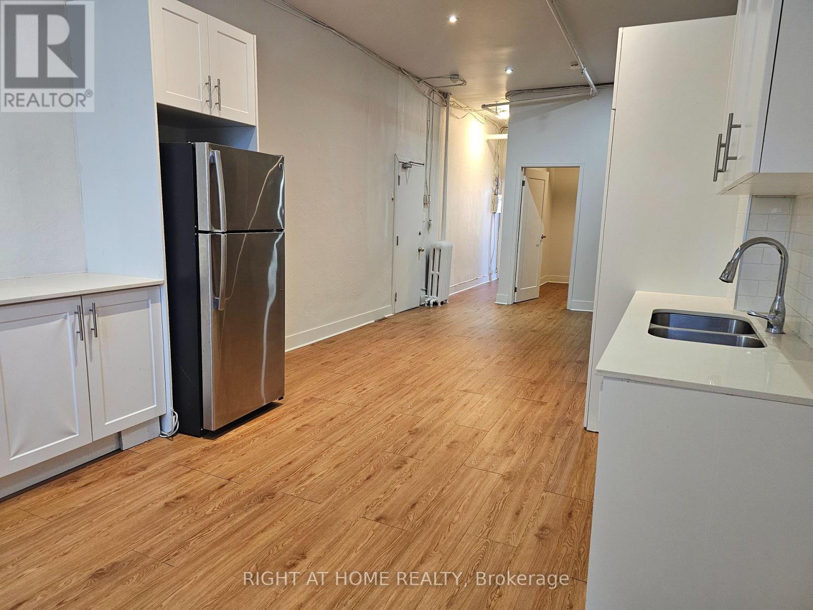 2 - 437 Spadina Avenue, Toronto, Ontario  M5T 2G6 - Photo 9 - C12527216