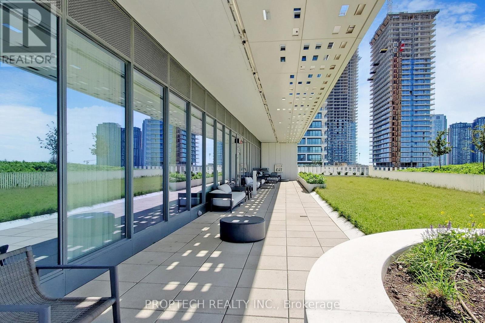 Th12 - 7 Buttermill Avenue, Vaughan, Ontario  L4K 0M5 - Photo 26 - N12527222