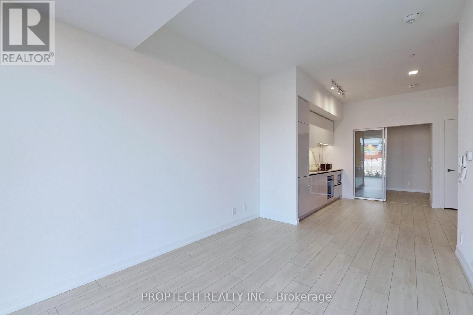 Th12 - 7 Buttermill Avenue, Vaughan, Ontario  L4K 0M5 - Photo 7 - N12527222